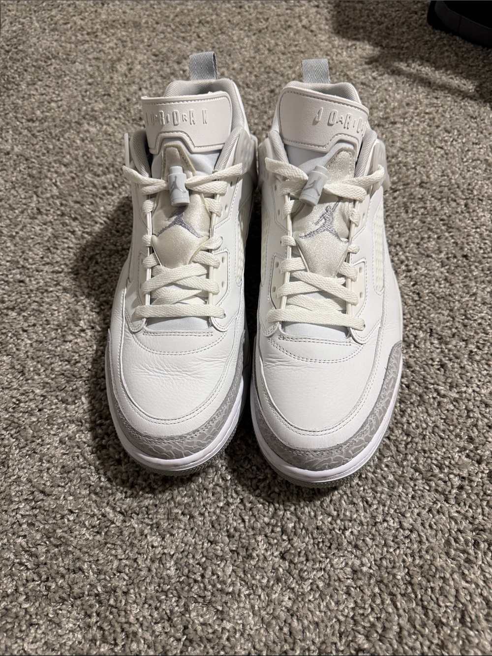 Jordan Retro Sneakers in White and Gray - Picture 3 of 4